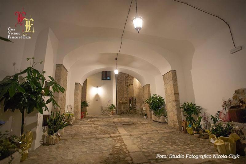 Casa Vacanze - Franco ed Enza Bed and Breakfast San Gregorio Magno Esterno foto
