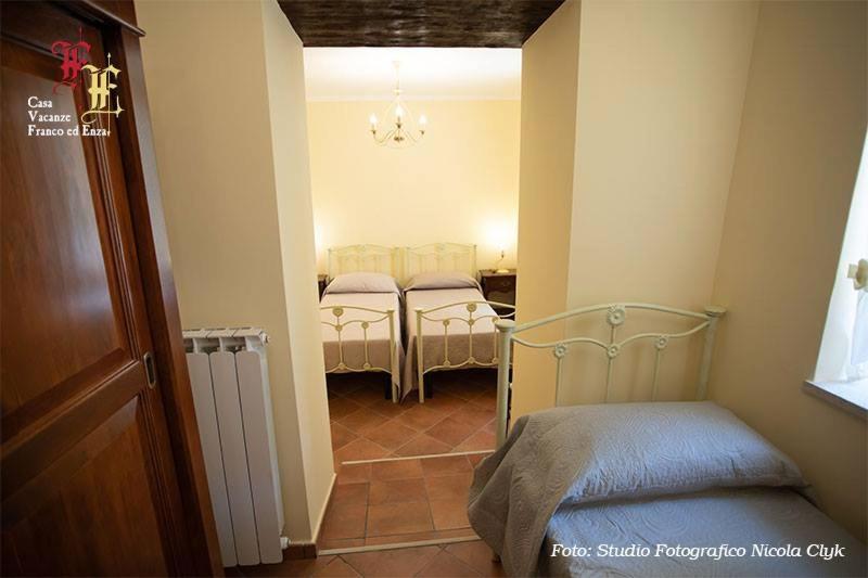 Casa Vacanze - Franco ed Enza Bed and Breakfast San Gregorio Magno Esterno foto