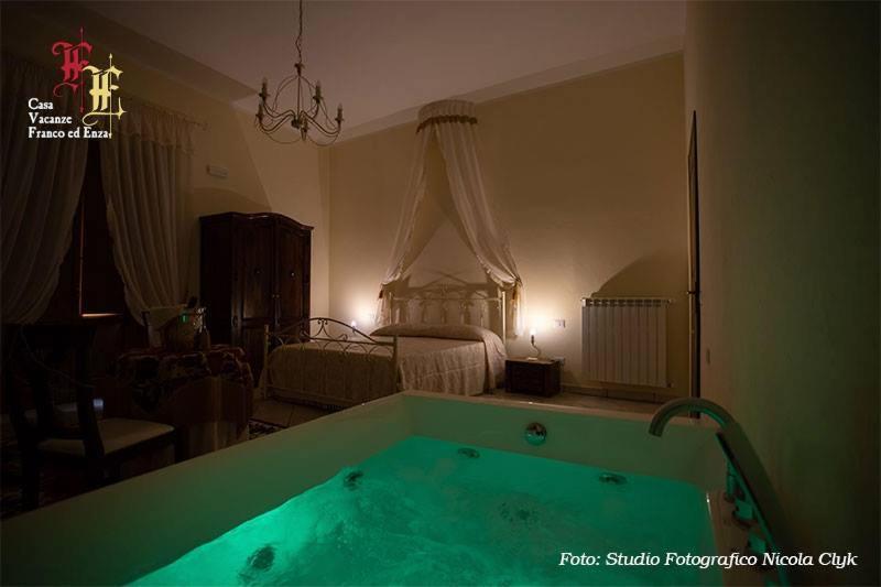 Casa Vacanze - Franco ed Enza Bed and Breakfast San Gregorio Magno Esterno foto